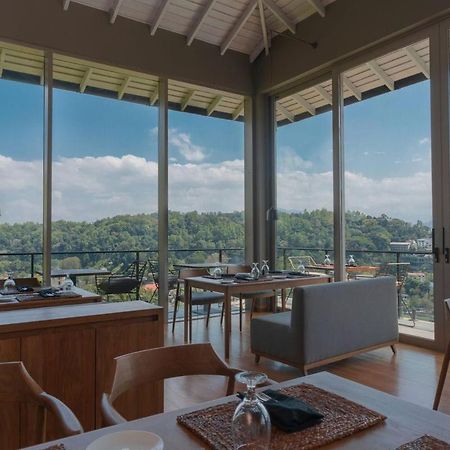 Rivora Heights Hotel Kandy Exterior photo